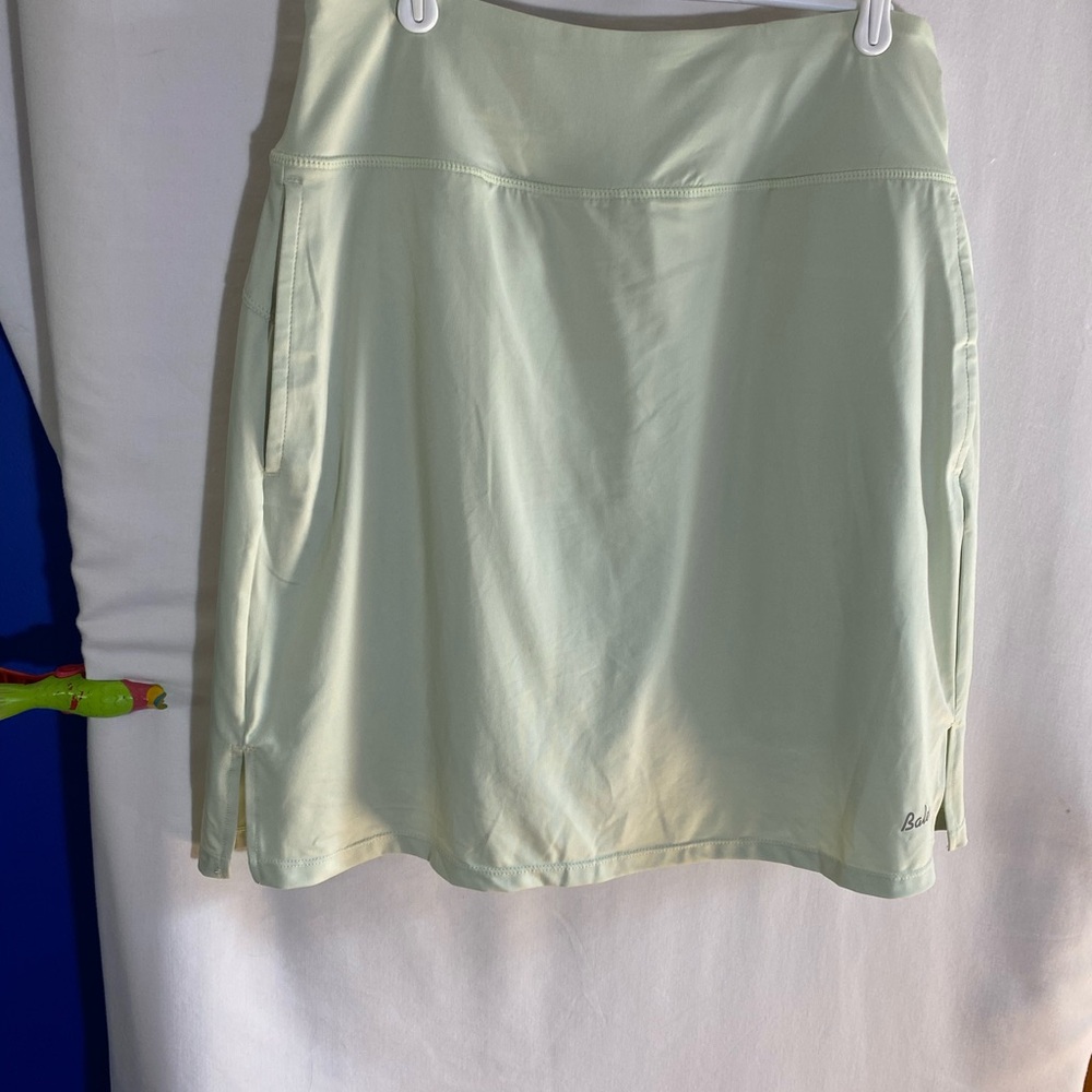 Baleaf Light Green Skirt with Side Slits, Size Large - Picture 2 of 8
